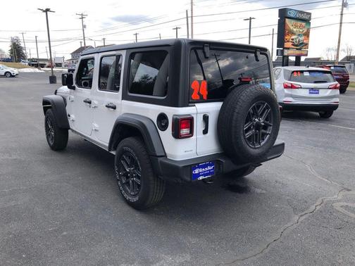 2024 Jeep Wrangler Sport