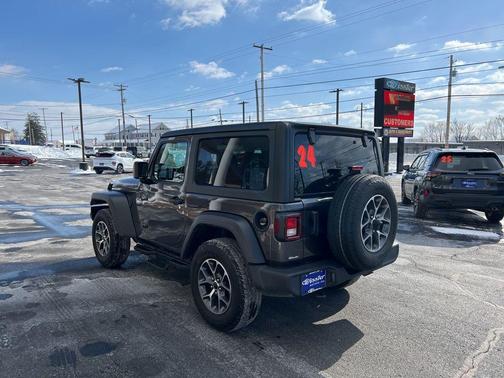 2024 Jeep Wrangler Sport