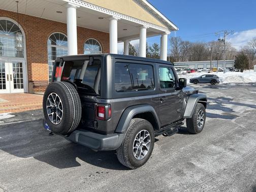 2024 Jeep Wrangler Sport
