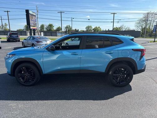Marina Blue 2025 Chevrolet Trax ACTIV
