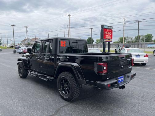 Black Clearcoat 2025 Jeep Gladiator Sport