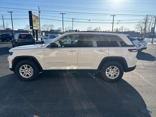 2024 Jeep Grand Cherokee Laredo