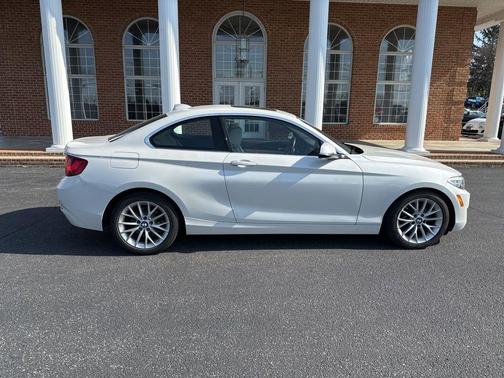 White Metallic 2016 BMW 228 i xDrive