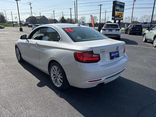 White Metallic 2016 BMW 228 i xDrive