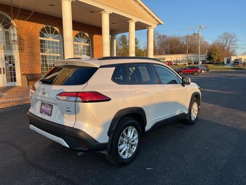 2023 Toyota Corolla Cross LE