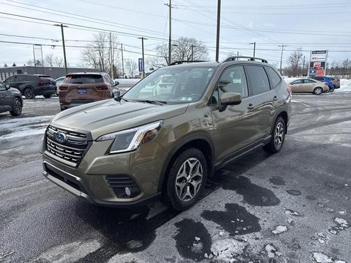 2023 Subaru Forester Premium