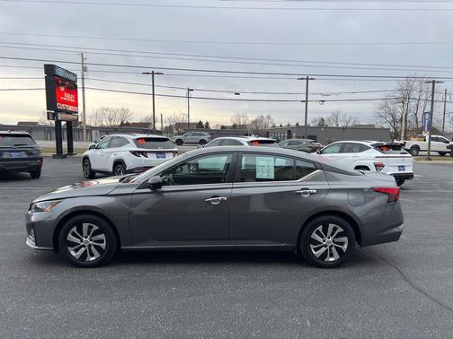 2024 Nissan Altima 2.5 S