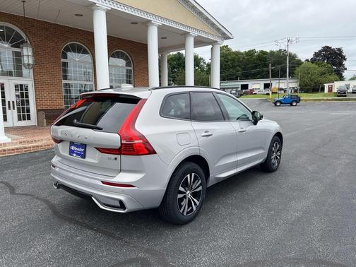 2024 Volvo XC60 B5 Core