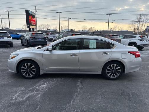 2017 Nissan Altima 2.5 SV