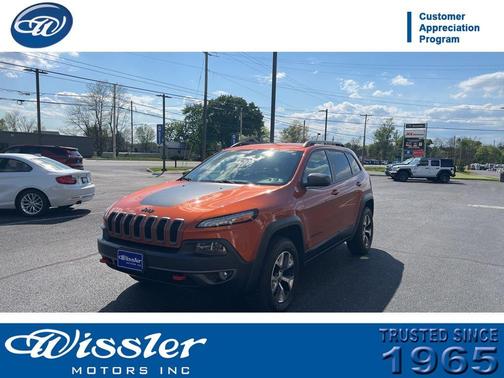 Mango Tango Pearlcoat 2015 Jeep Cherokee Trailhawk