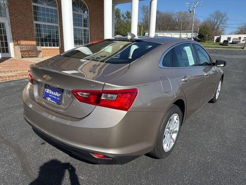 Mineral Gray Metallic 2024 Chevrolet Malibu LT