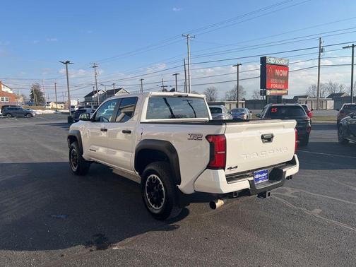 2024 Toyota Tacoma TRD Off Road