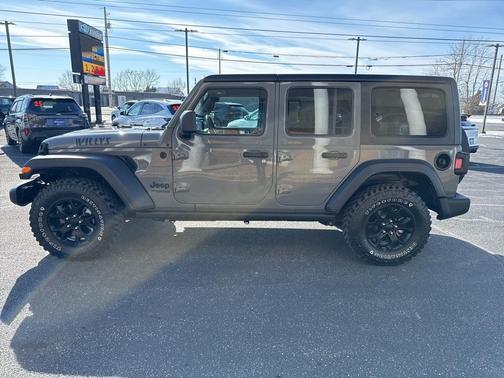 2022 Jeep Wrangler Unlimited Sport