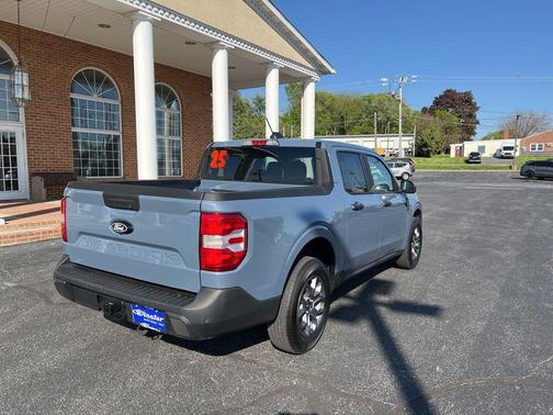 Azure Gray Metallic 2025 Ford Maverick XLT