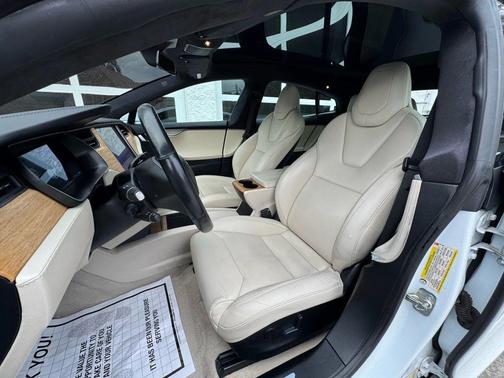 2020 Tesla Model S Long Range