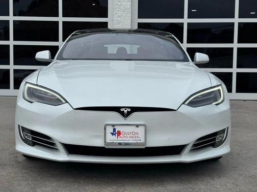 2020 Tesla Model S Long Range