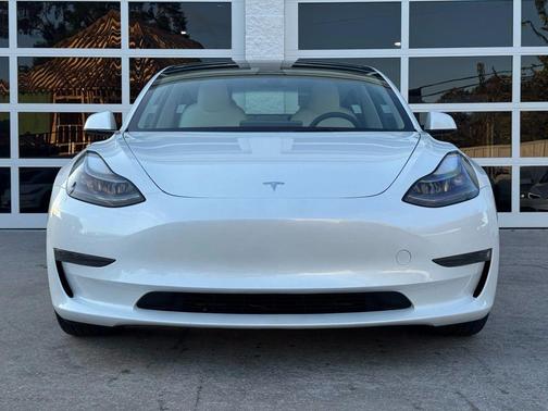 2023 Tesla Model 3 Standard Range