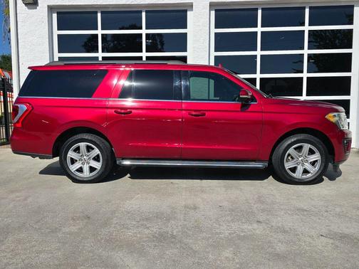 Ruby Red Metallic Tinted Clearcoat 2019 Ford Expedition Max XLT