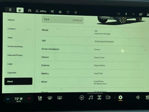 2023 Rivian R1S Adventure