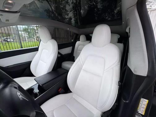 2020 Tesla Model Y Long Range Sport Utility 4D