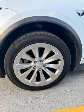 2019 Tesla Model X Long Range Sport Utility 4D