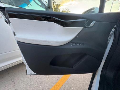 2019 Tesla Model X Long Range Sport Utility 4D