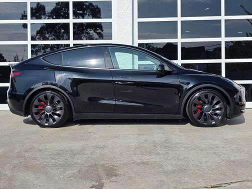 2023 Tesla Model Y Performance Dual Motor All-Wheel Drive