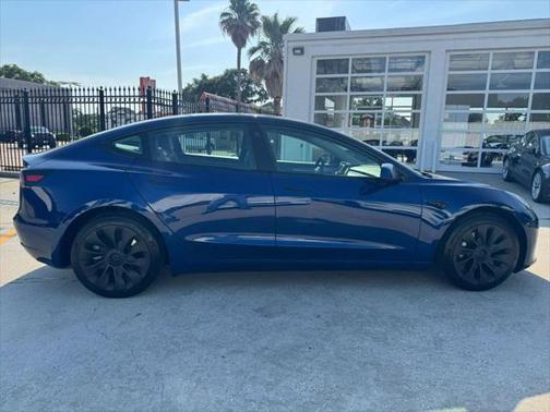 2022 Tesla Model 3 Standard Range