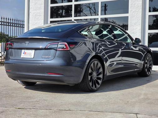 2022 Tesla Model 3 Performance