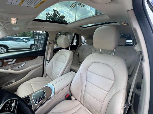 2021 Mercedes-Benz GLC 300 Base
