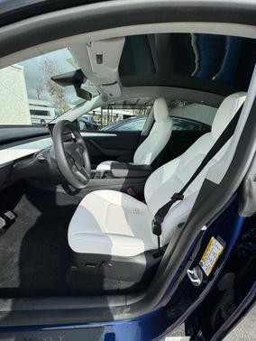 2023 Tesla Model Y Long Range Sport Utility 4D