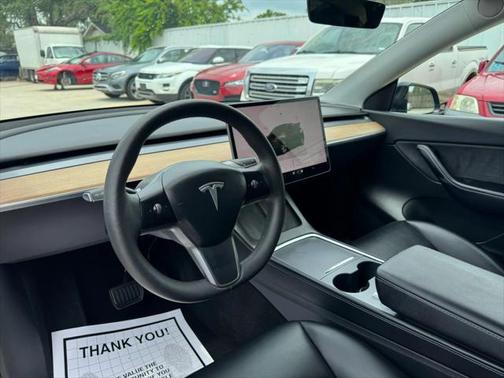 2022 Tesla Model Y Long Range Sport Utility 4D