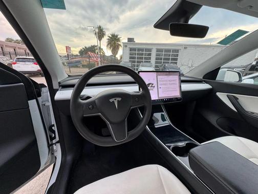 2020 Tesla Model Y Long Range Dual Motor All-Wheel Drive