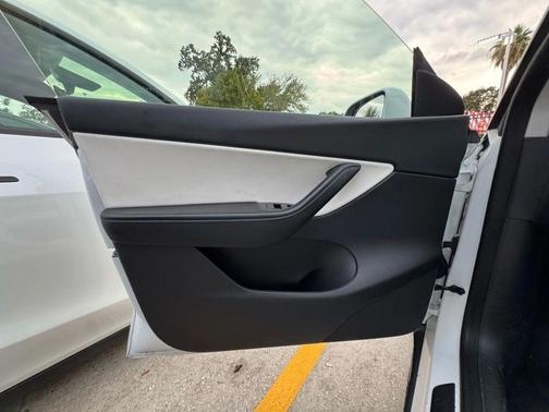 2020 Tesla Model Y Long Range Dual Motor All-Wheel Drive