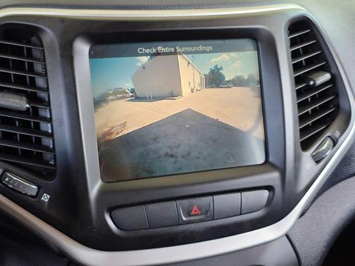2015 Jeep Cherokee Sport