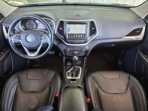 2015 Jeep Cherokee Sport