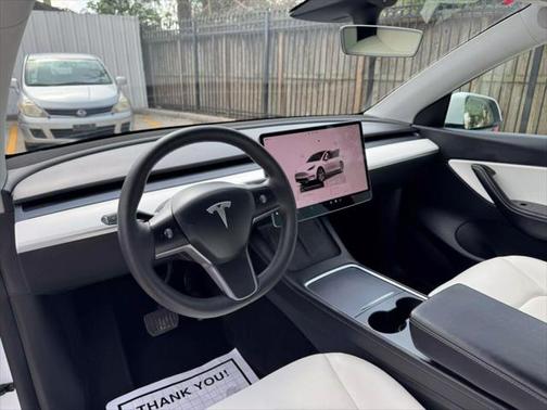 2022 Tesla Model Y Long Range Sport Utility 4D