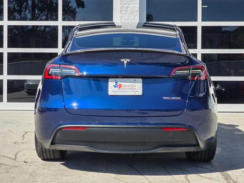 2022 Tesla Model Y Performance Dual Motor All-Wheel Drive