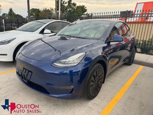 2022 Tesla Model Y Long Range Dual Motor All-Wheel Drive