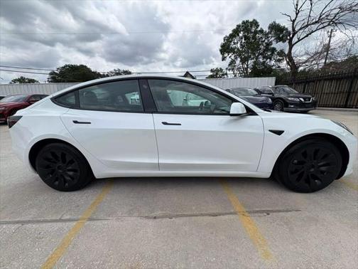2022 Tesla Model 3 Standard Range