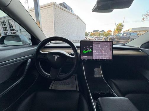 2020 Tesla Model 3 Standard Range