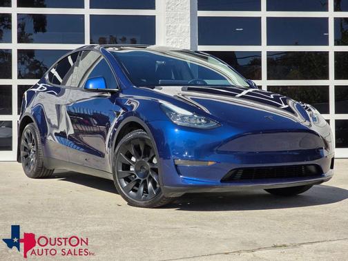 2023 Tesla Model Y Long Range Sport Utility 4D