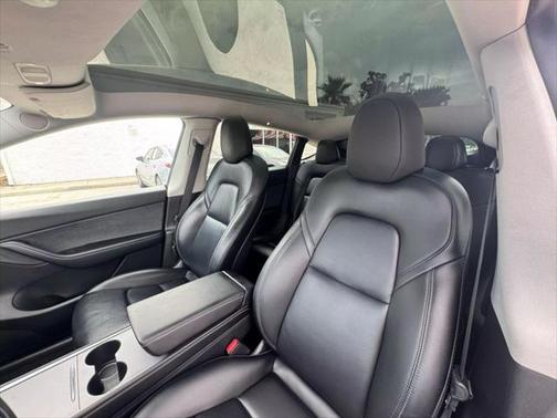 2021 Tesla Model Y Long Range Sport Utility 4D