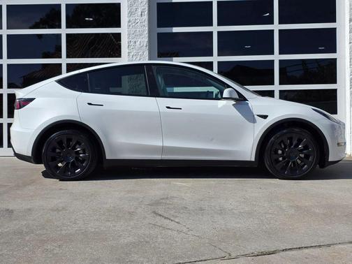 2023 Tesla Model Y Standard Sport Utility 4D