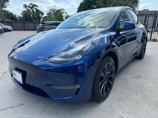 2022 Tesla Model Y Long Range Sport Utility 4D