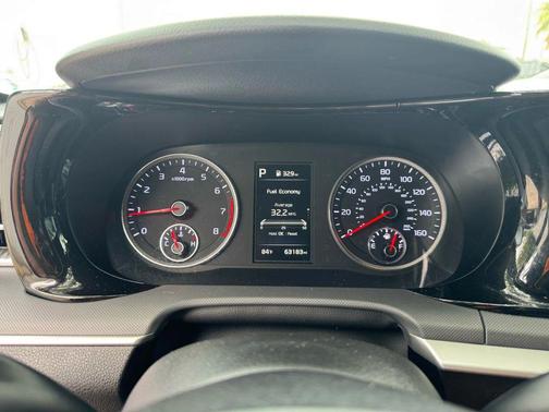 2021 Kia K5 GT-Line Sedan 4D