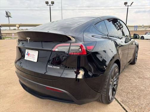 2022 Tesla Model Y Performance Sport Utility 4D