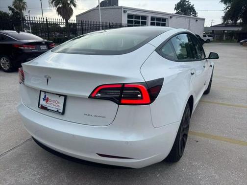 2022 Tesla Model 3 Long Range