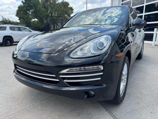 2014 Porsche Cayenne Platinum Edition