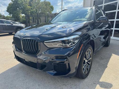 2022 BMW X5 M50i
